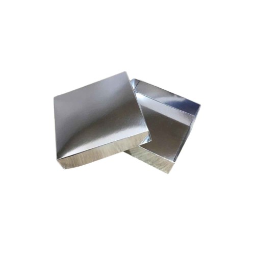 Komple Karton Kutu 10X10x3 CM (25 Adet ) Gümüş Komple Karton Kutu 10X10x3 CM (25 Adet ) Gümüş