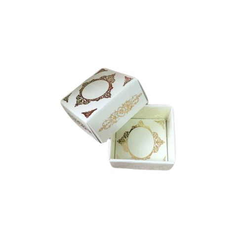 Komple Karton Kutu Saray Desen Gold Yaldız 4X4X2 CM (50 Adet)  Krem