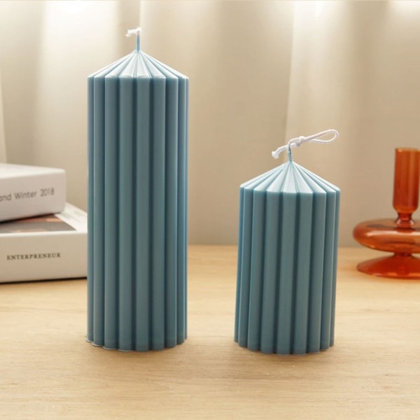 Kervan Poli Karbon Sert Plastik  Mum Kalıbı Dik Çizgili Kule Şekilli 14,7X8  CM