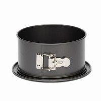 Kervan Patisse Yüksek Yuvarlak Altı Çıkan Kelepçeli Pasta Kalıbı 18 CM Kervan Patisse Yüksek Yuvarlak Altı Çıkan Kelepçeli Pasta Kalıbı 18 CM