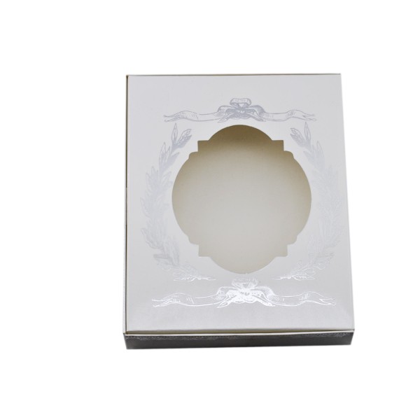 Kervan Pencereli Karton Kutu Yaldızlı 15X12X3  (25 Adet)  Gümüş