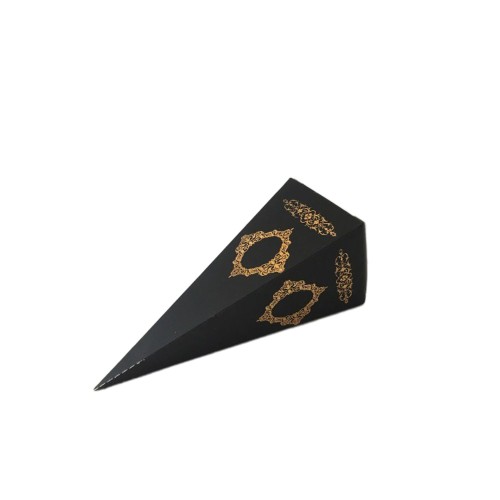 Karton Şeker Külahı Lüx Gold Yaldızlı Saray Desenli (25 Adet) Siyah Karton Şeker Külahı Lüx Gold Yaldızlı Saray Desenli (25 Adet) Siyah